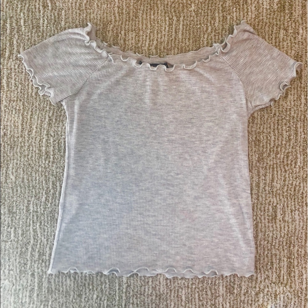 Brandy Melville off the shoulder shirt